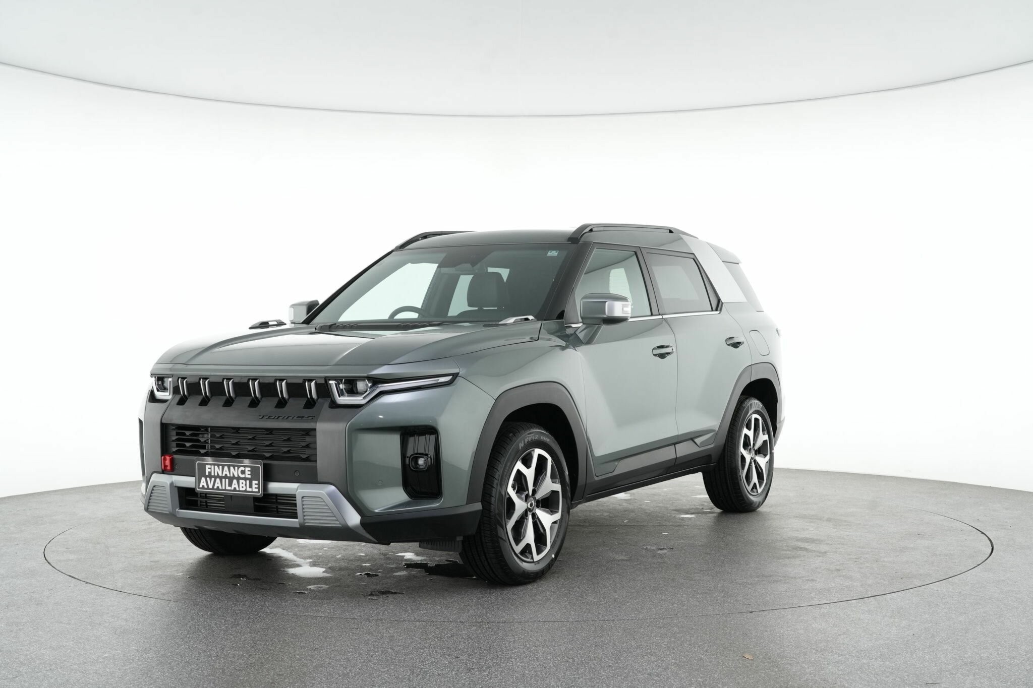 Kgm Ssangyong Torres Adventure image 4