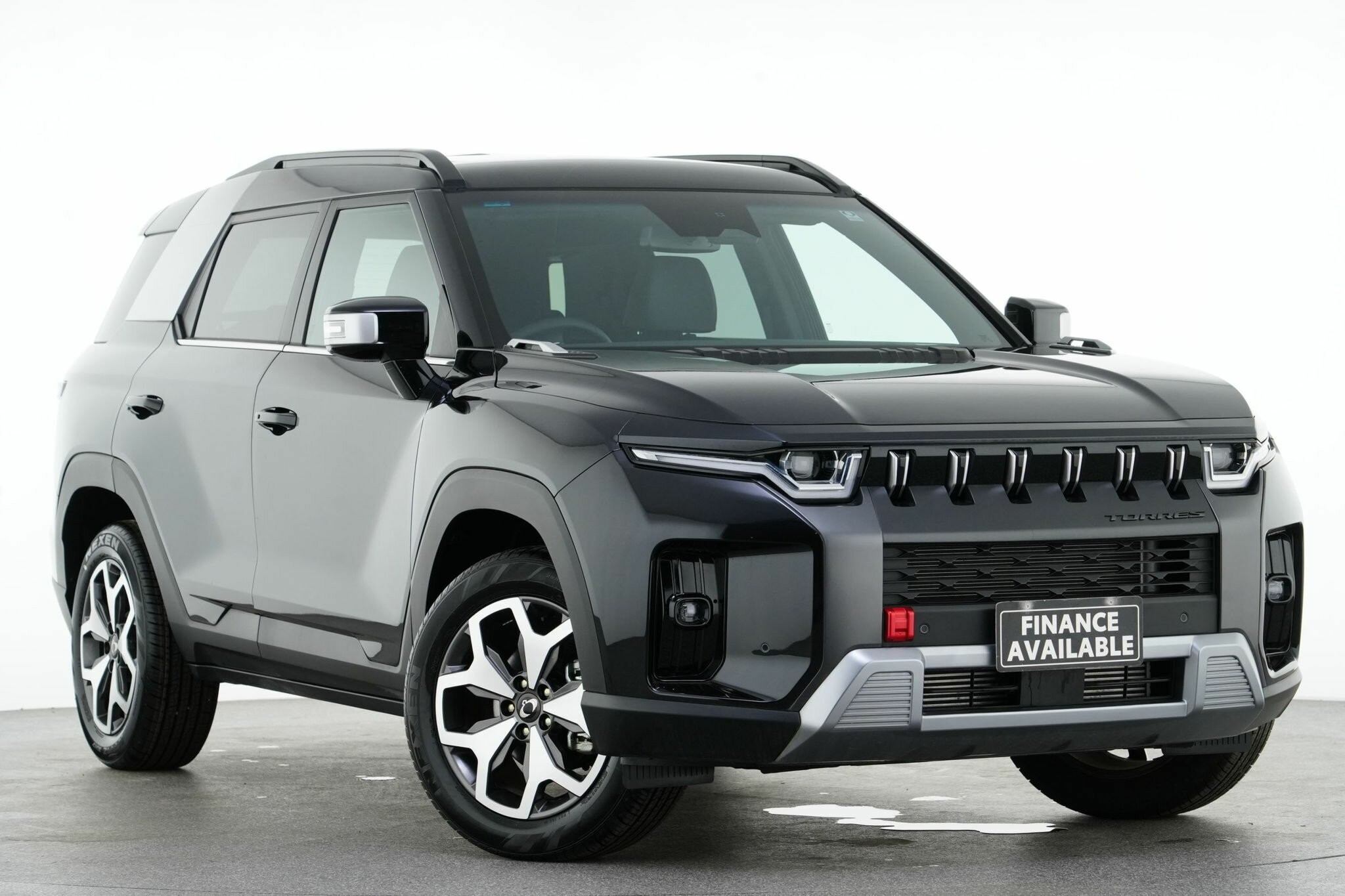 Kgm Ssangyong Torres image 1