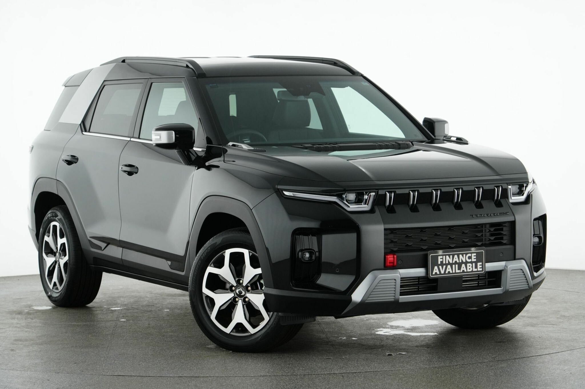 Kgm Ssangyong Torres image 1