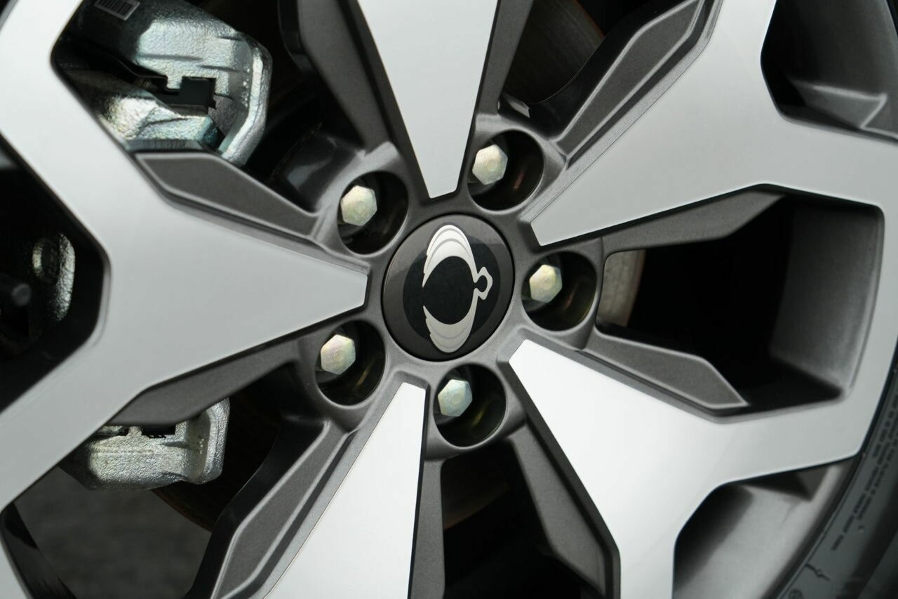 Kgm Ssangyong Torres image 4