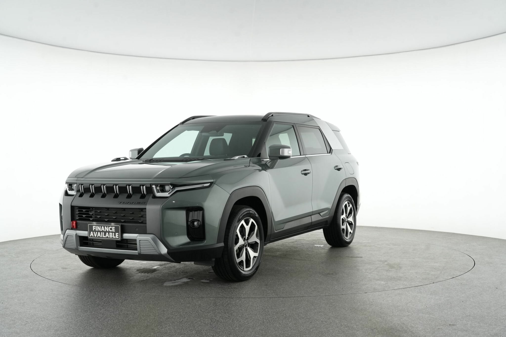 Kgm Ssangyong Torres image 4