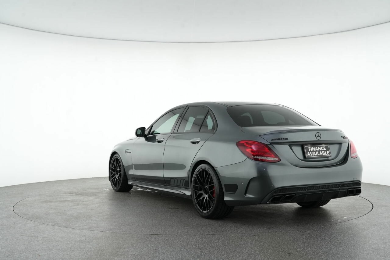Mercedes Benz C-class image 4