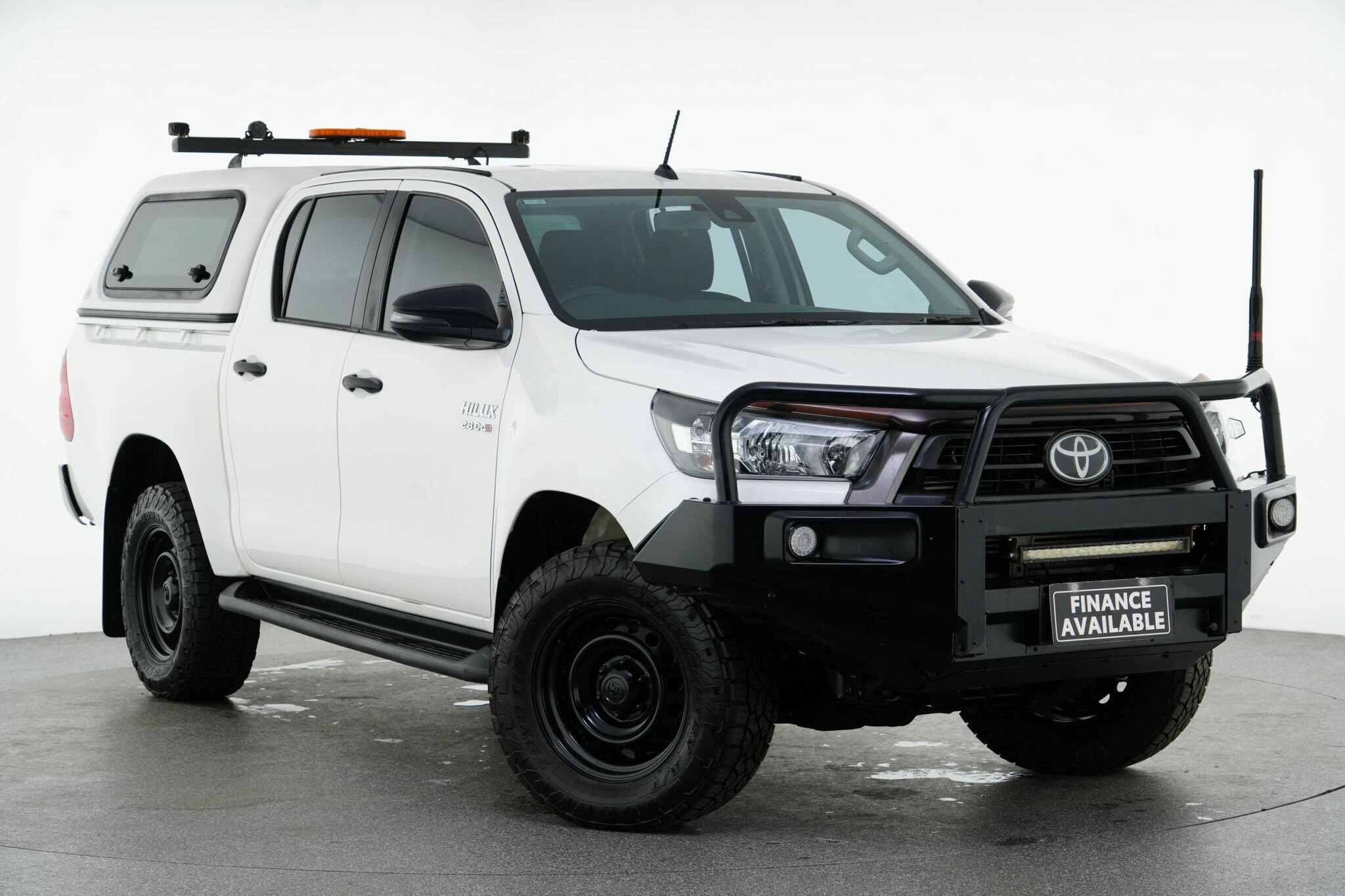 Toyota Hilux image 1