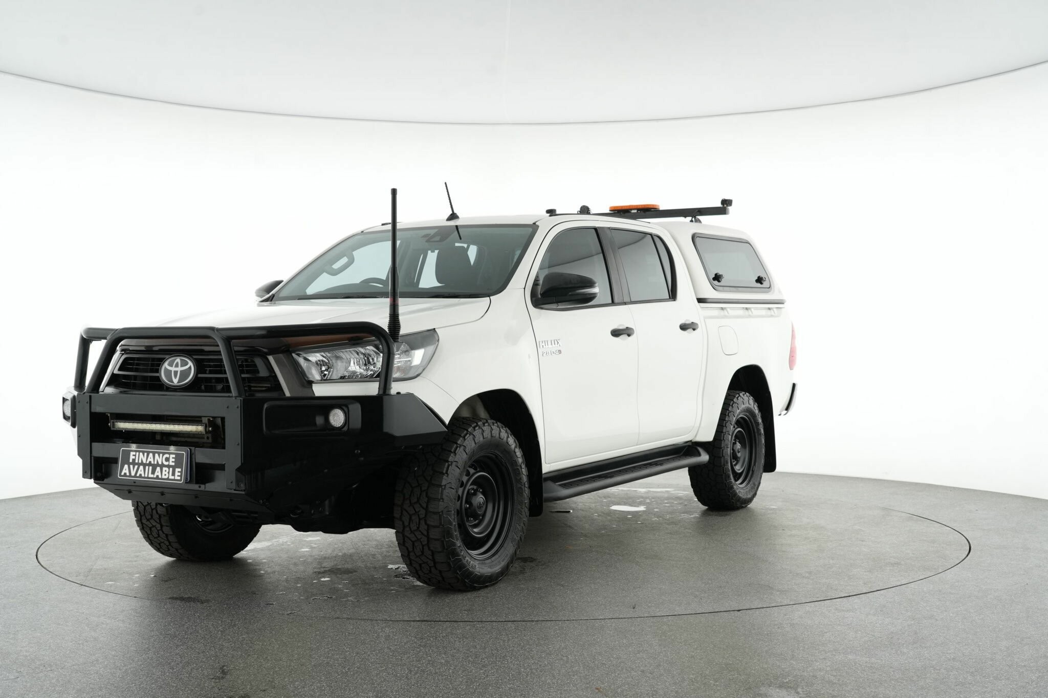 Toyota Hilux image 4