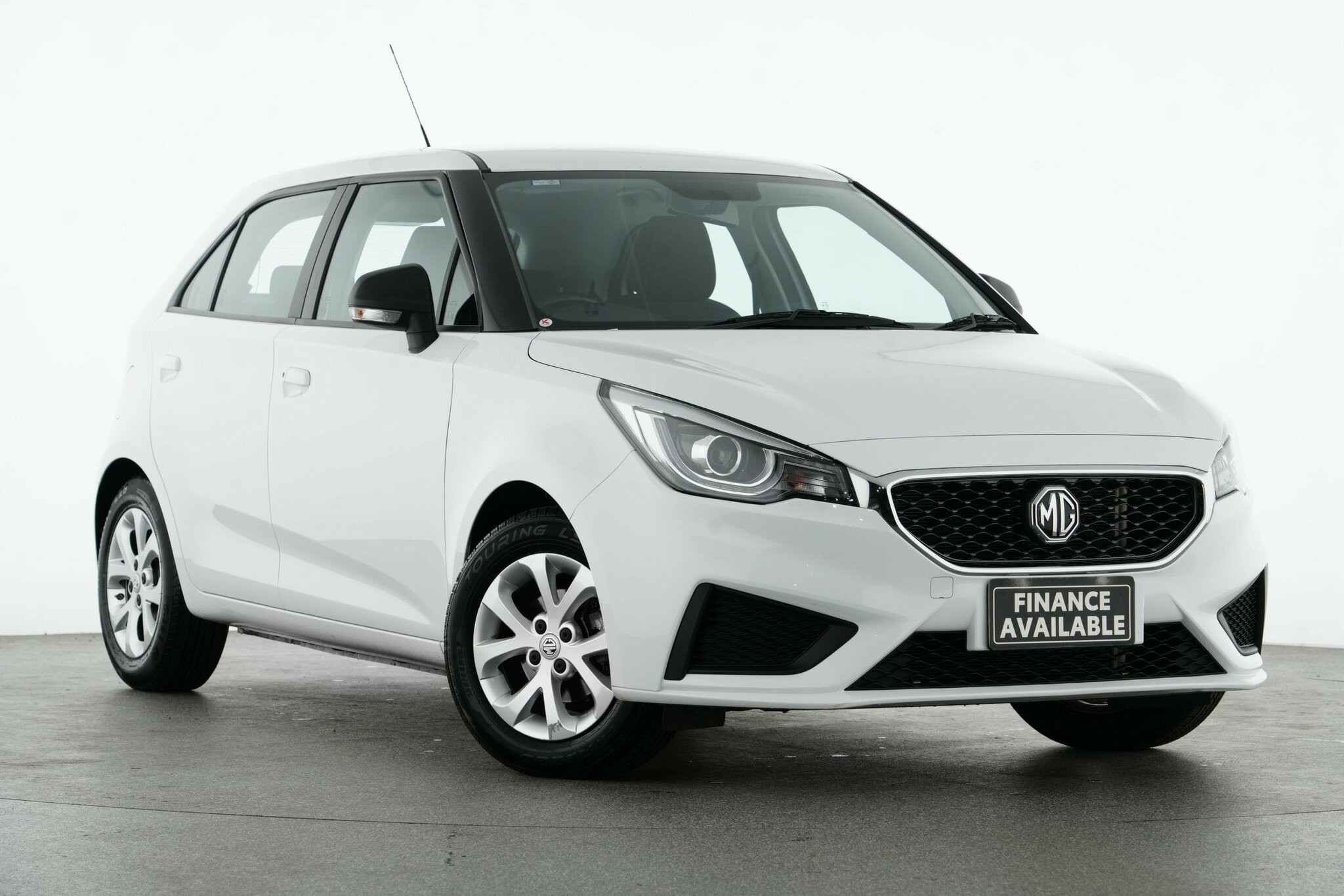 MG Mg3 image 1