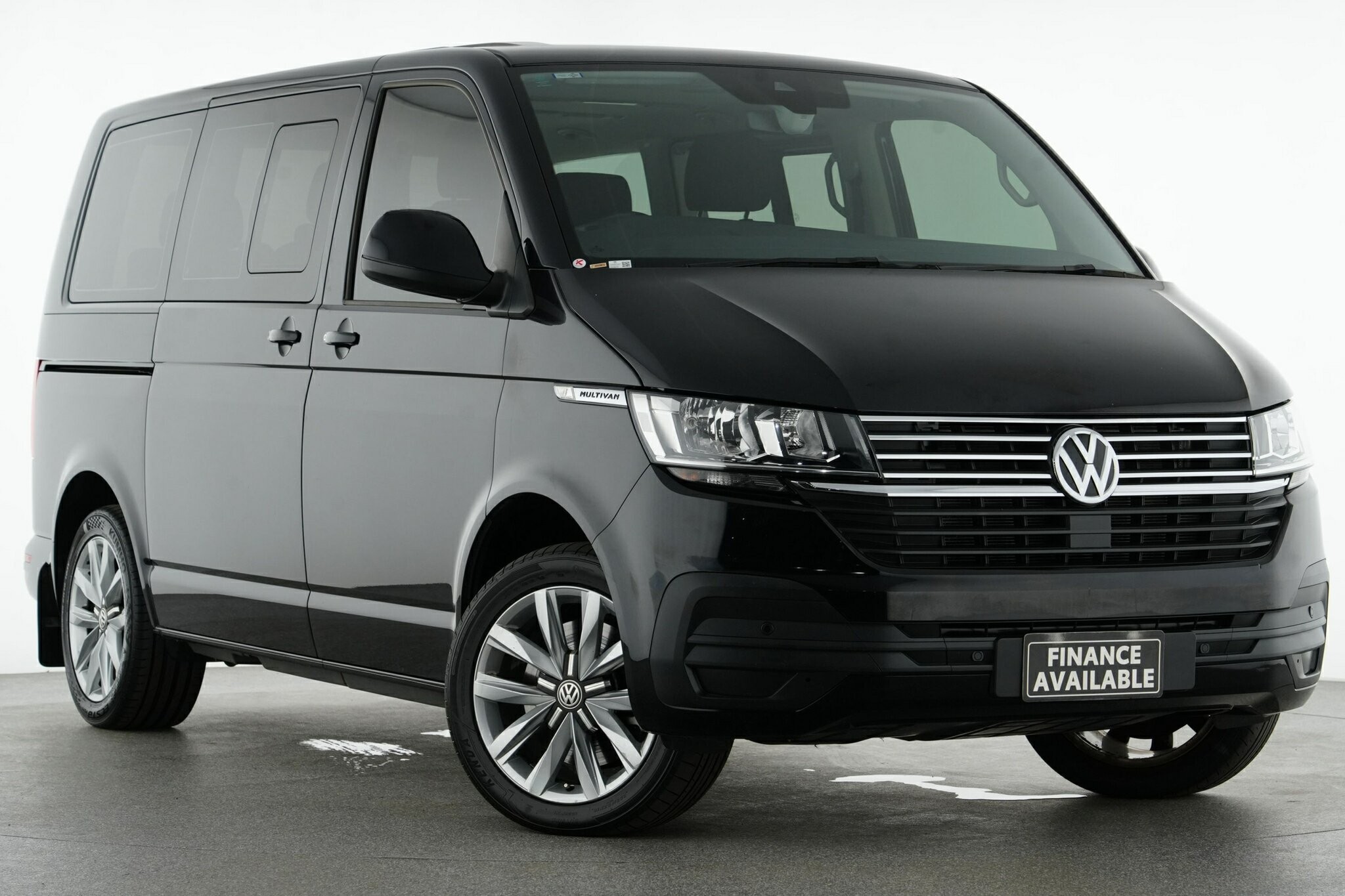 Volkswagen Multivan image 1
