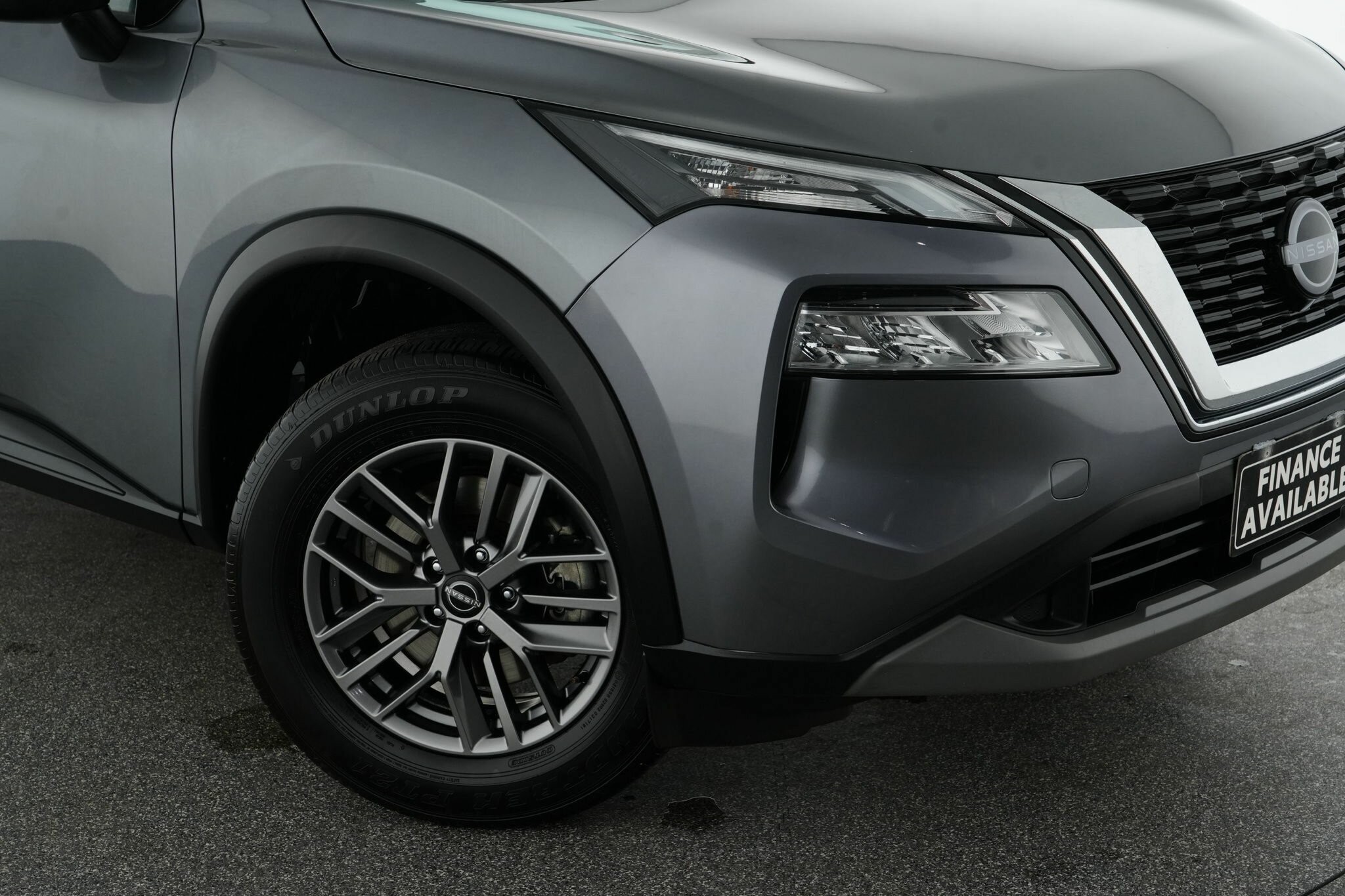 Nissan X-trail image 2