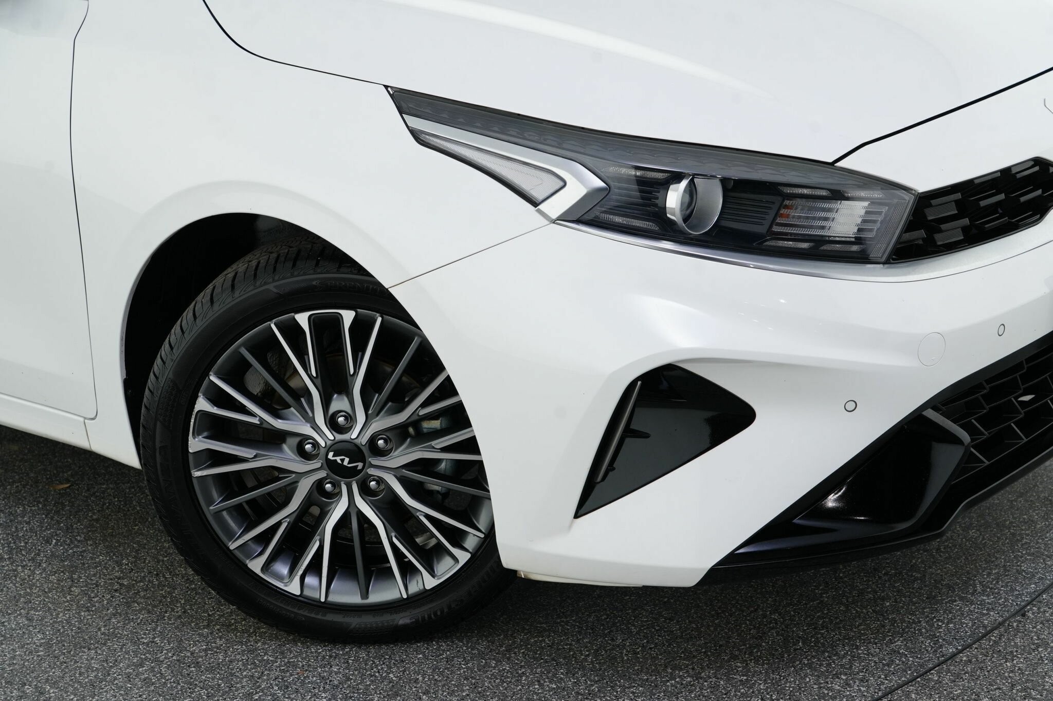 Kia Cerato image 2