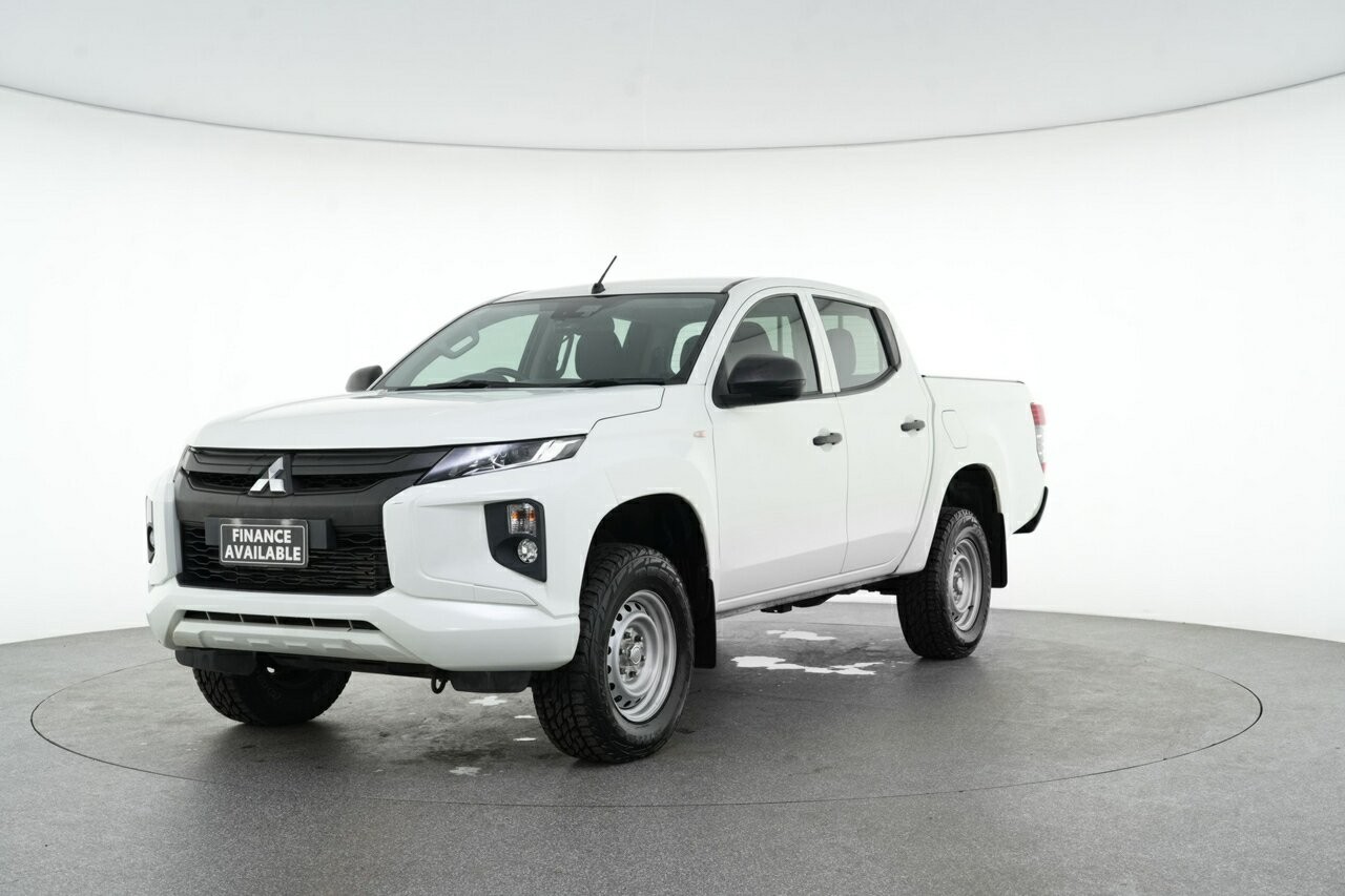 Mitsubishi Triton image 3