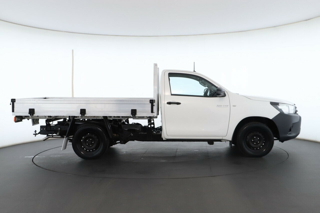 Toyota Hilux image 3