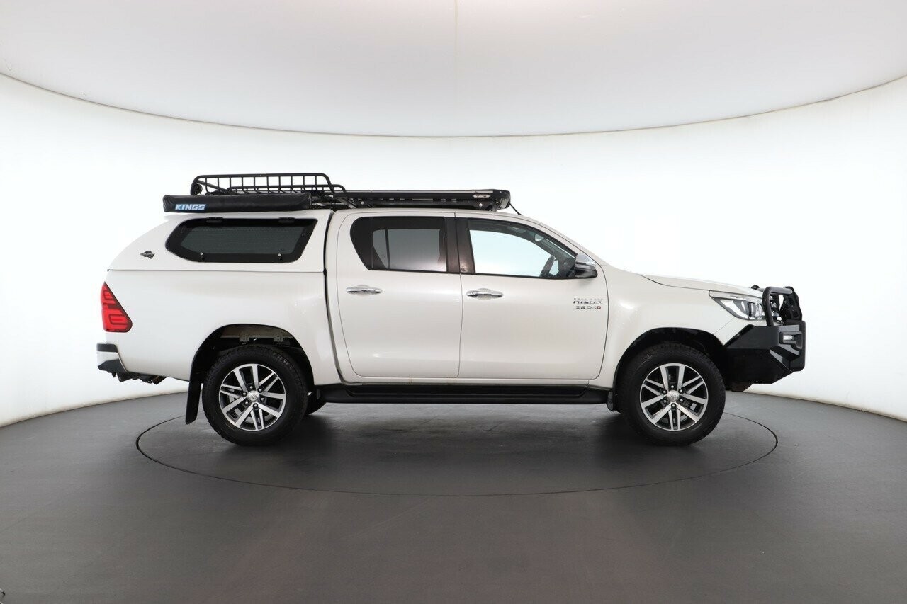 Toyota Hilux image 3