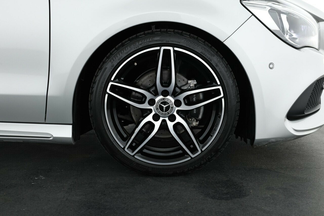 Mercedes Benz Cla-class image 4
