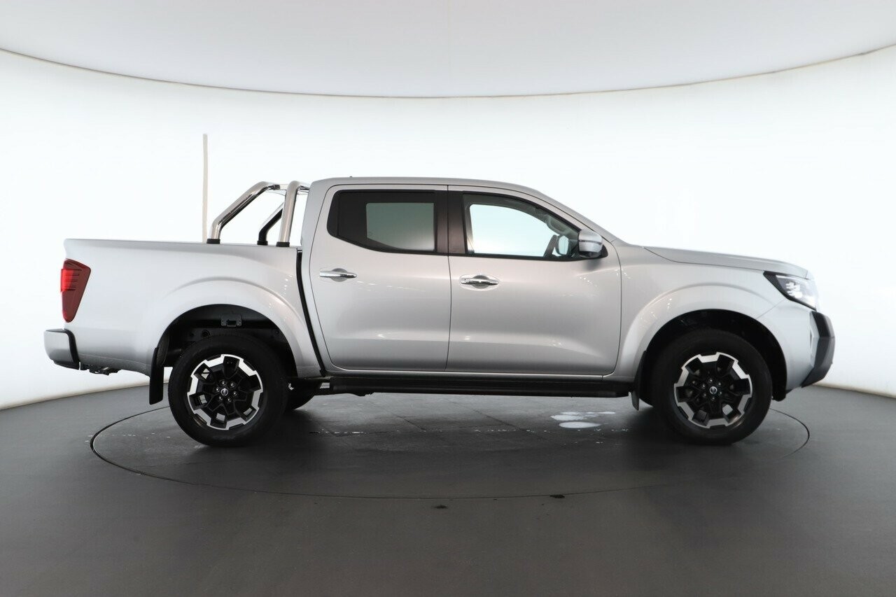 Nissan Navara image 3