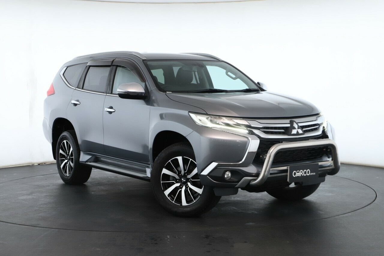 Mitsubishi Pajero Sport image 1