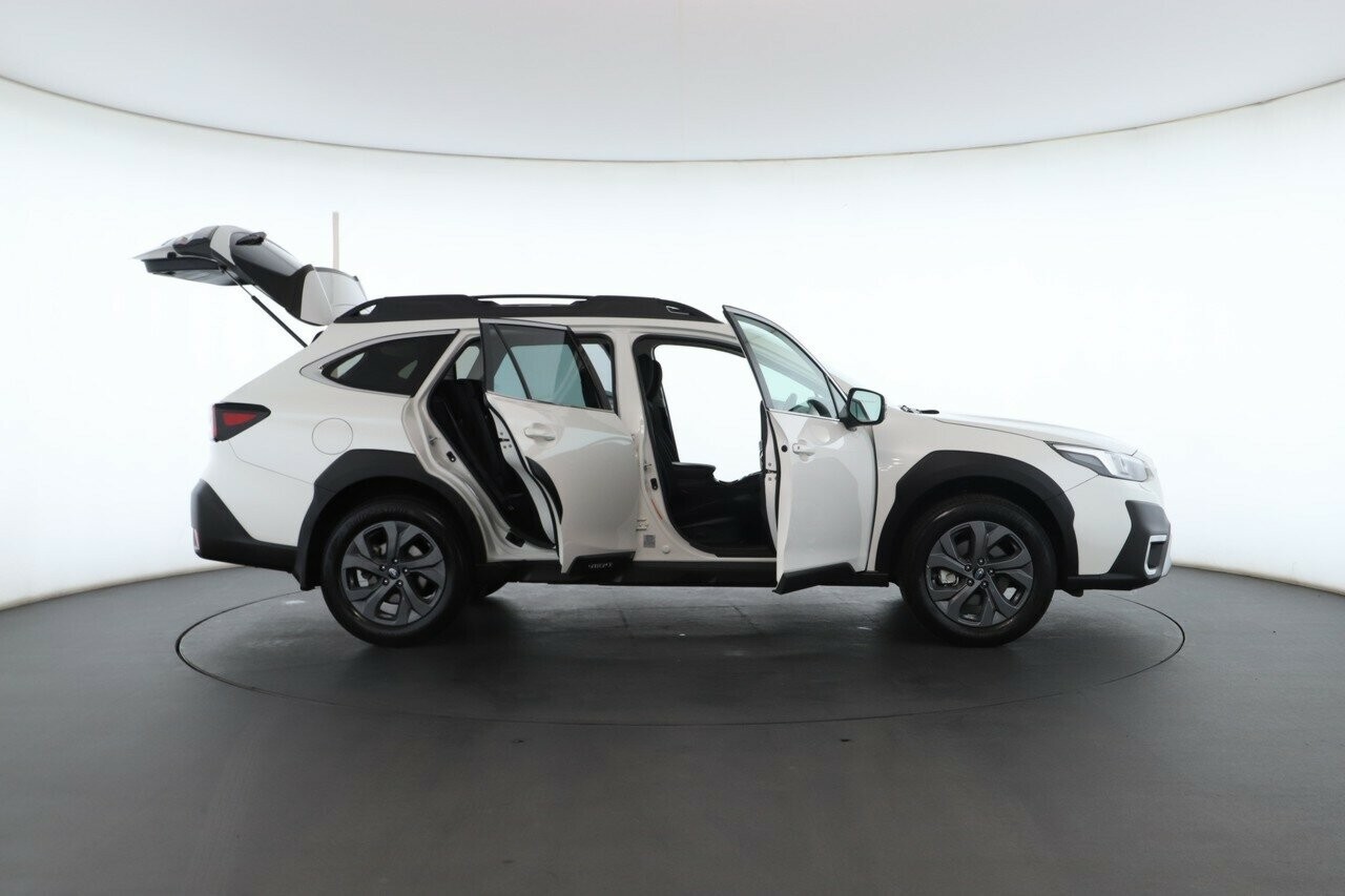 Subaru Outback image 2