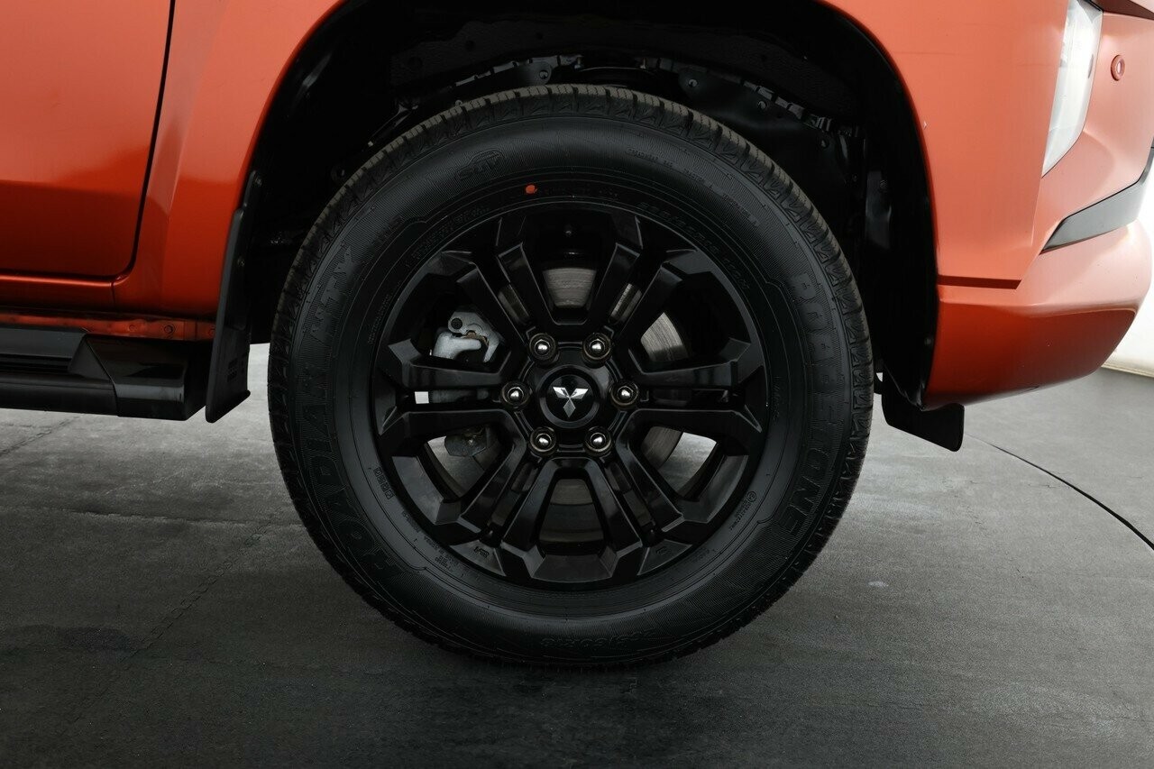 Mitsubishi Triton image 4