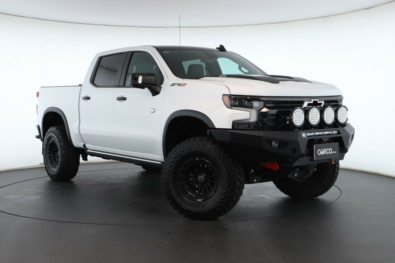 Chevrolet Silverado image 1