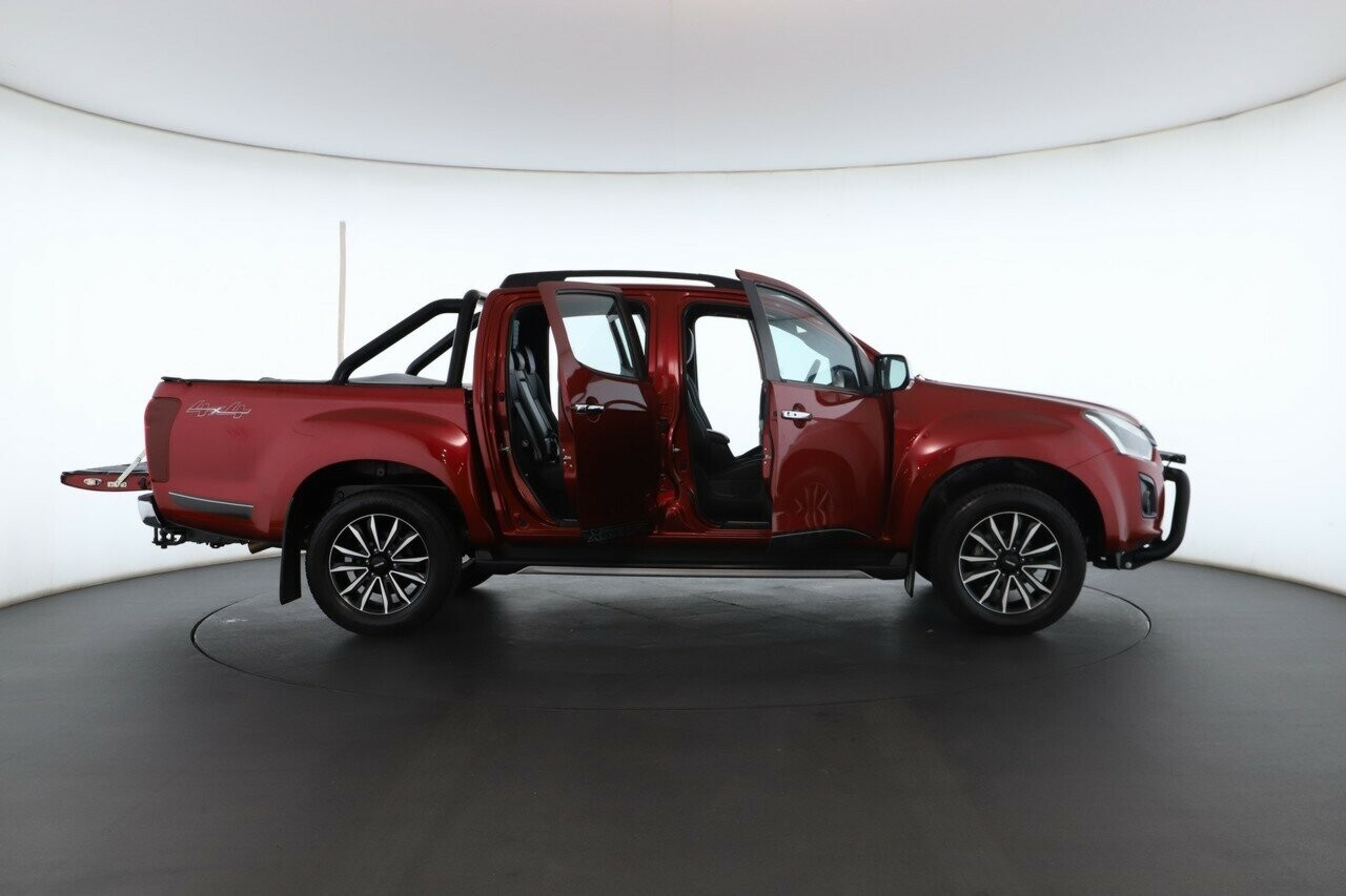 Isuzu D-max image 2