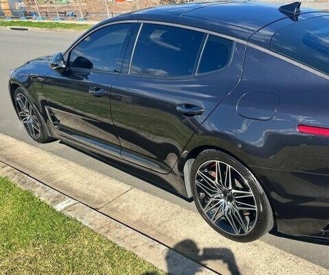 Kia Stinger image 4
