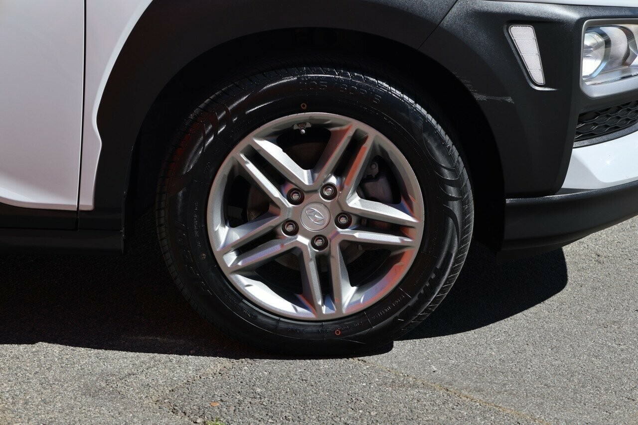 Hyundai Kona image 2