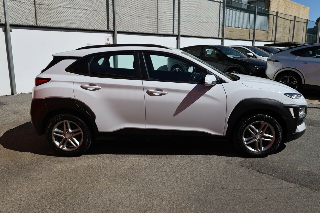 Hyundai Kona image 3