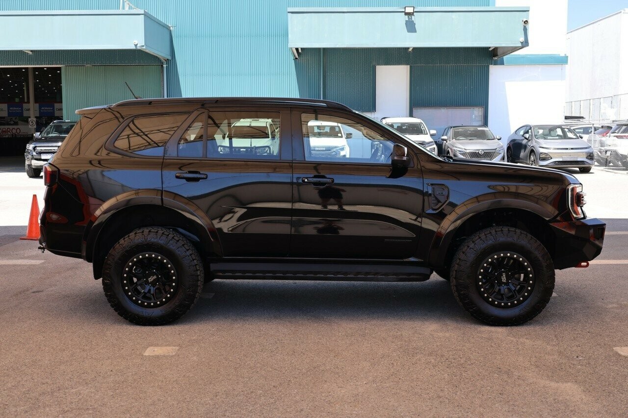 Ford Everest image 3