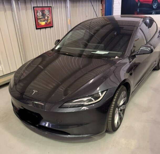 Tesla Model 3 image 1