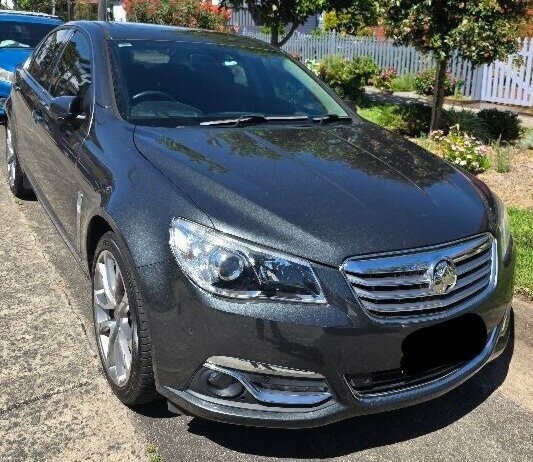 Holden Calais image 1