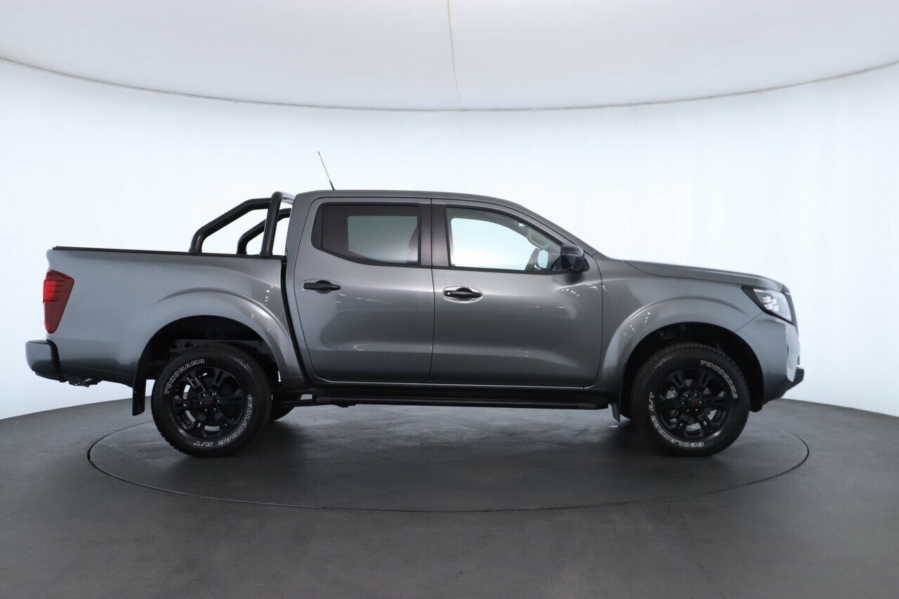 Nissan Navara image 3