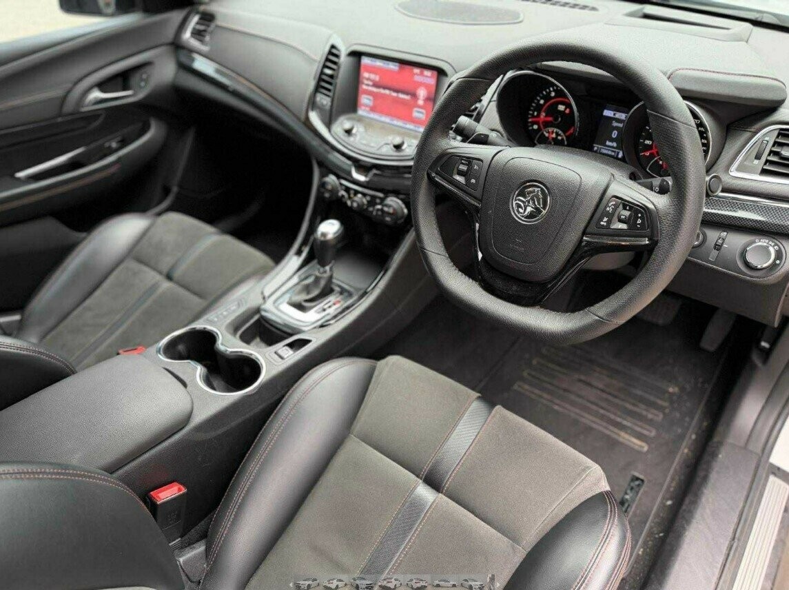 Holden Commodore image 4