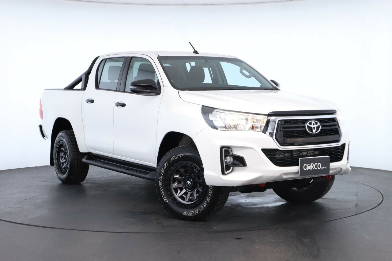 Toyota Hilux image 2