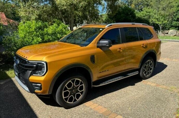 Ford Everest image 1