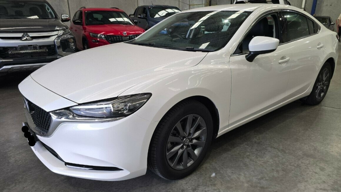 Mazda 6 image 1