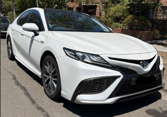 Toyota Camry image 1