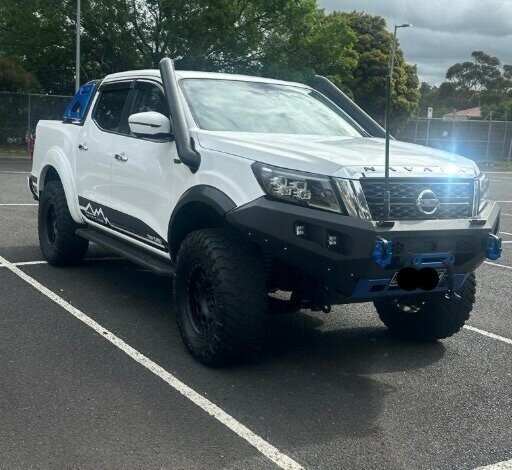 Nissan Navara image 1