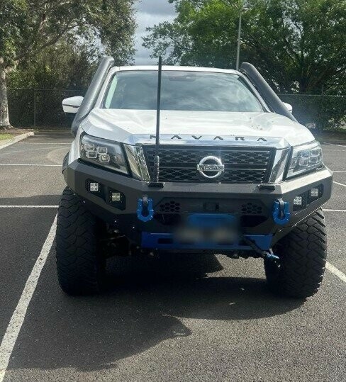 Nissan Navara image 2