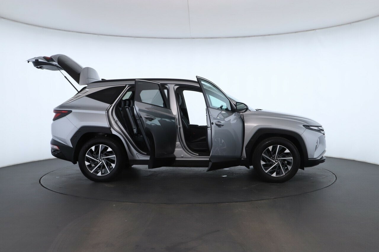 Hyundai Tucson image 2
