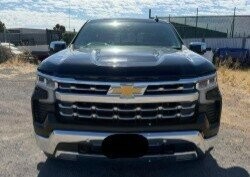 Chevrolet Silverado image 2
