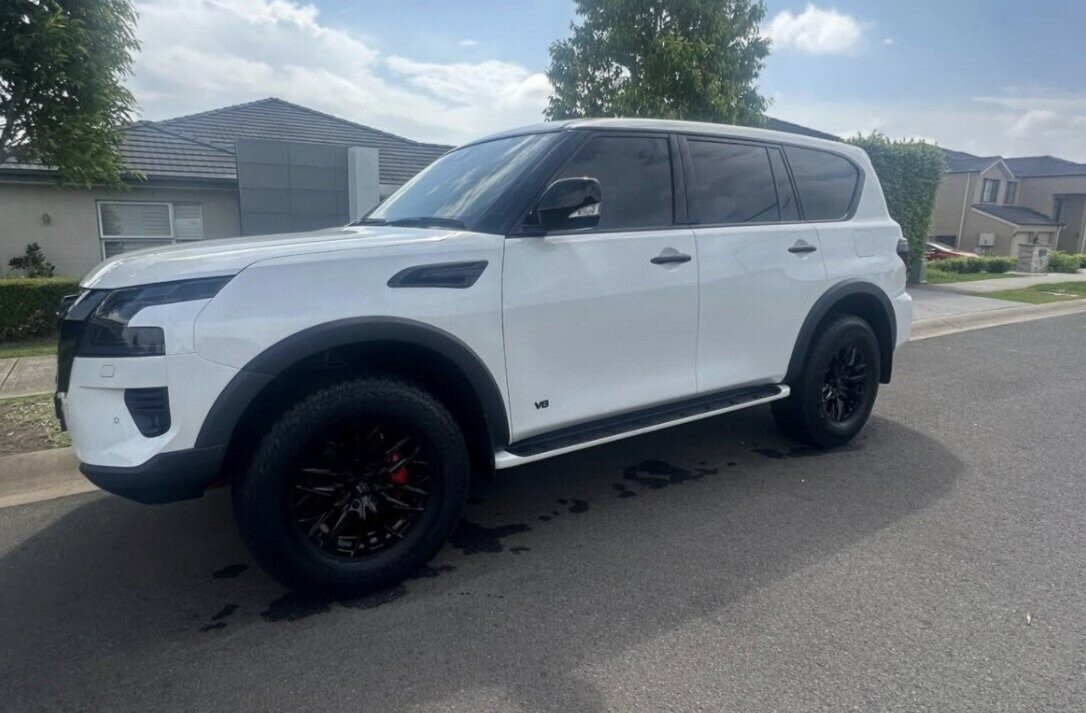 Nissan Patrol image 2