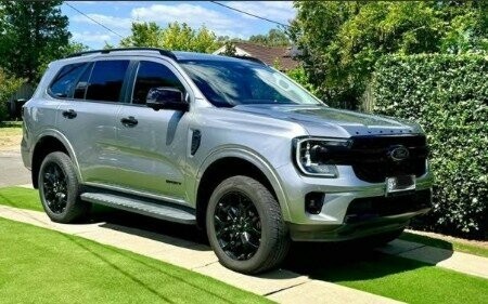 Ford Everest image 1