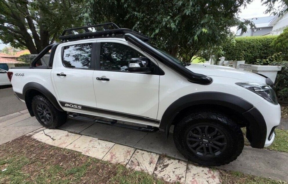 Mazda Bt-50 image 1