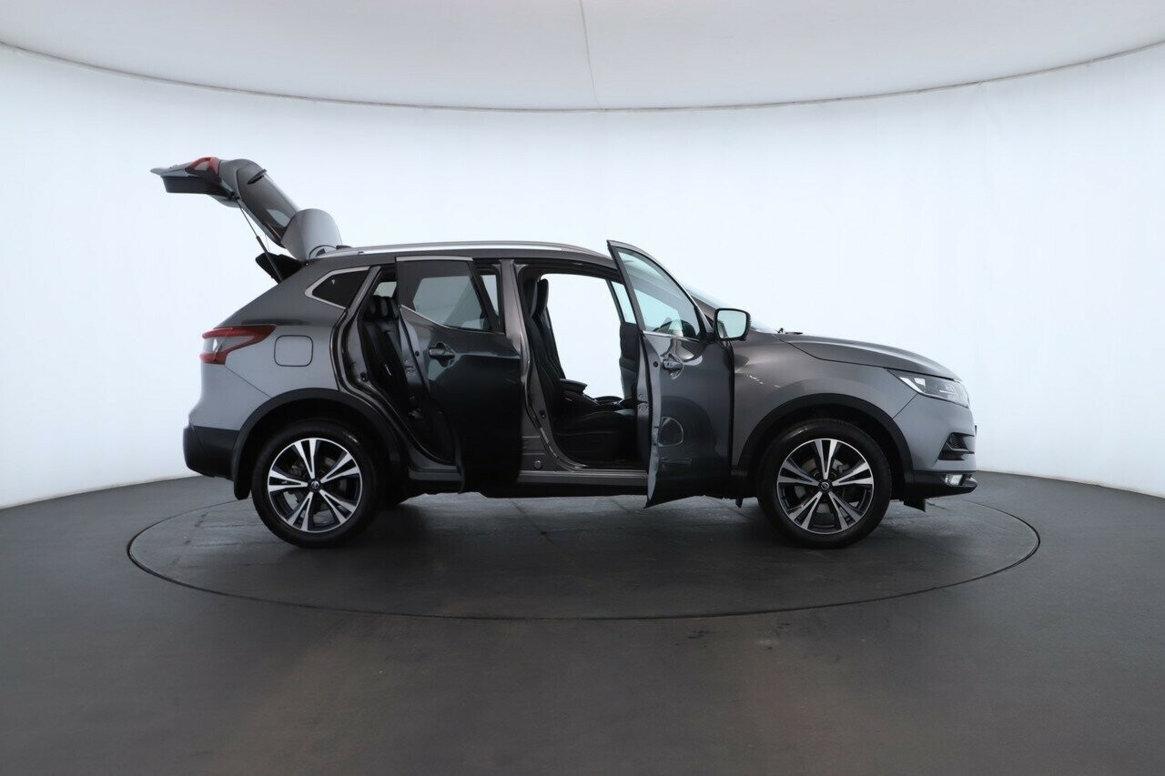 Nissan Qashqai image 2