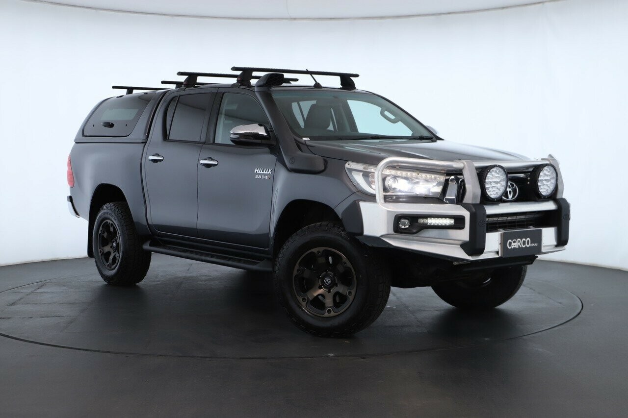Toyota Hilux image 1