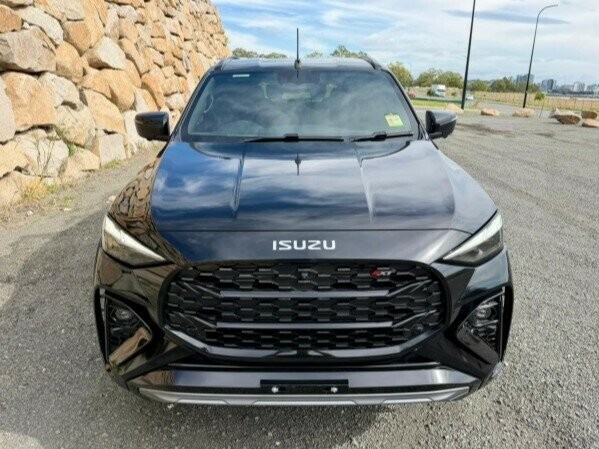 Isuzu Mu-x image 4