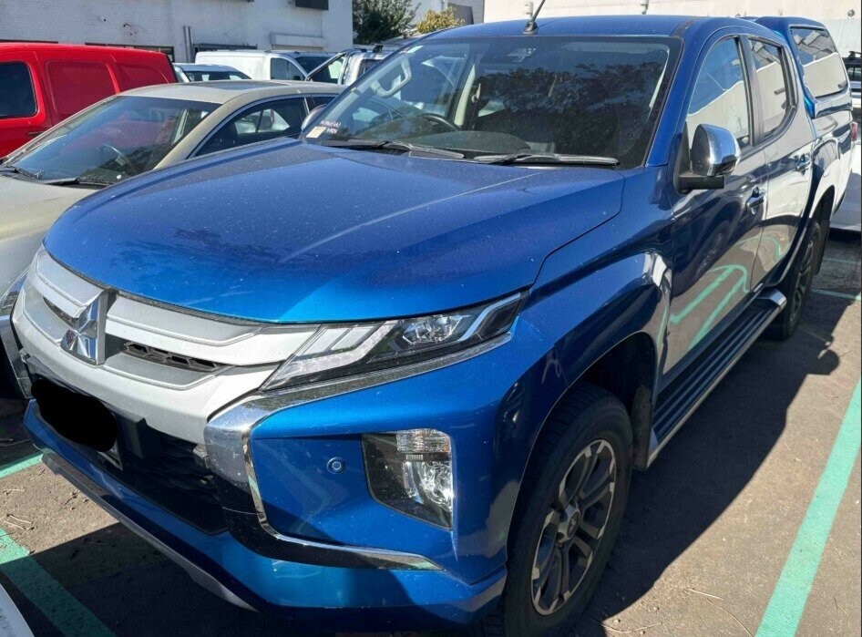 Mitsubishi Triton image 1