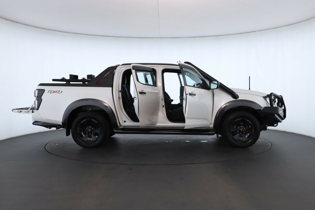 Isuzu D-max image 2