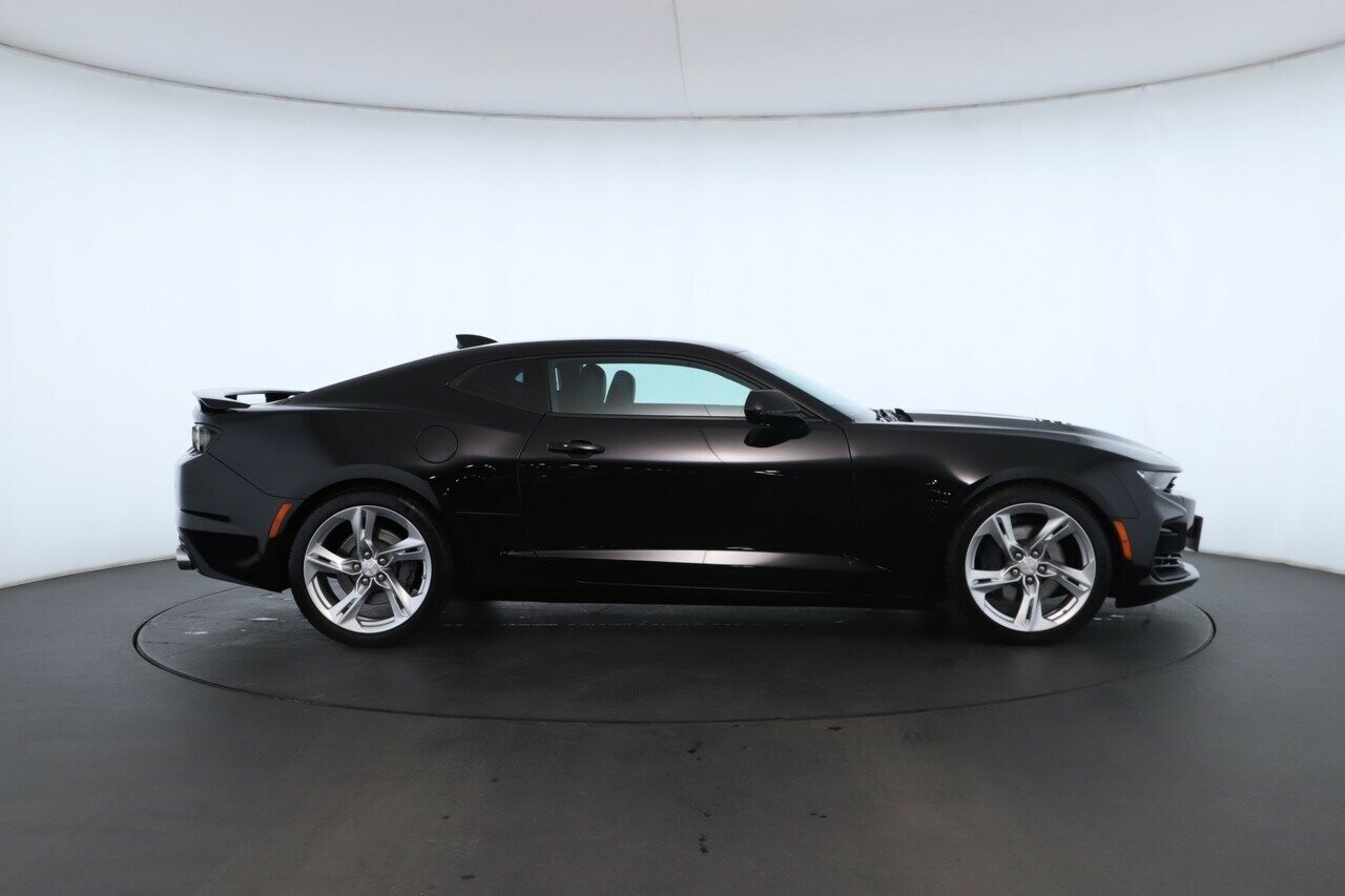 Chevrolet Camaro image 3