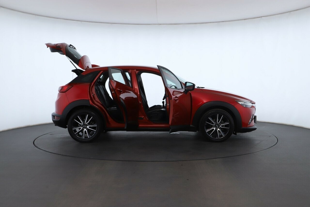 Mazda Cx-3 image 2