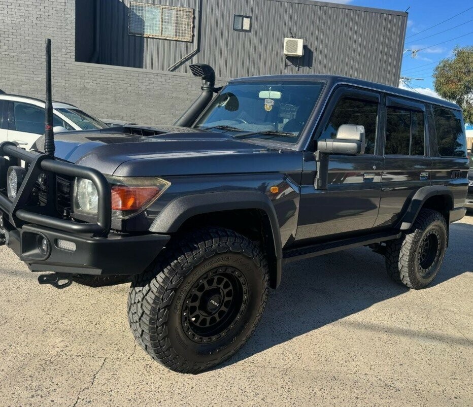 Toyota Landcruiser image 4