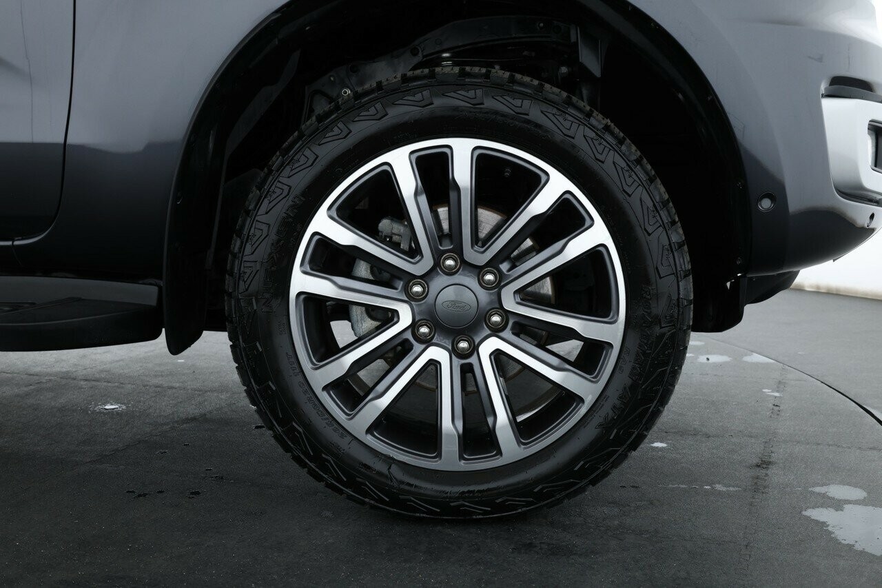 Ford Everest image 4